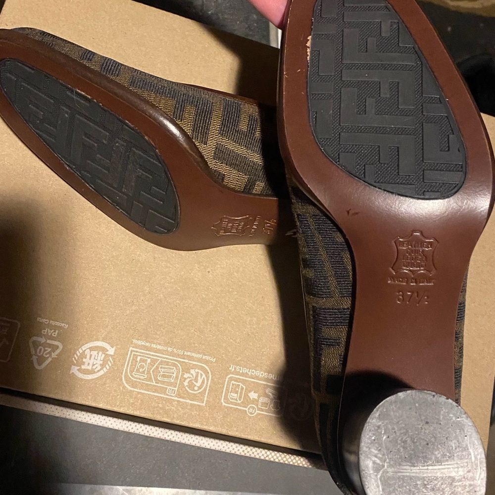 FENDI Monogram Heels - Picture 7 of 12